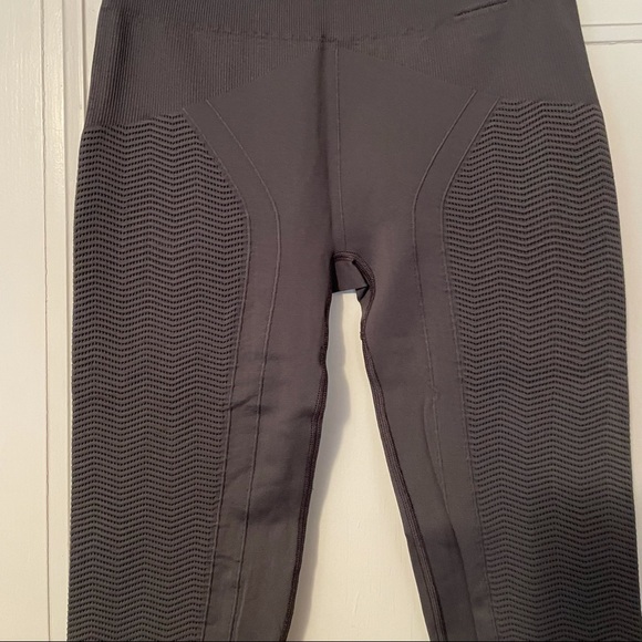 Adidas by Stella McCartney NWOT Matching Set Athletic Tank and Leggings - Picture 12 of 14